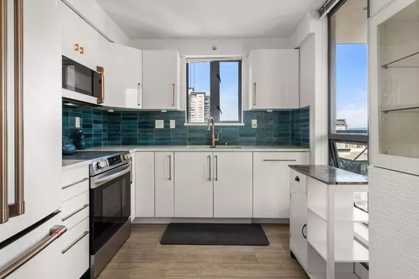 New Westminster, BC V3M 1A5,850 Royal AVE #1801