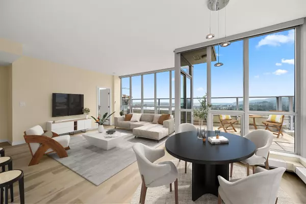 North Vancouver, BC V7L 0C4,135 E 17th ST #2002