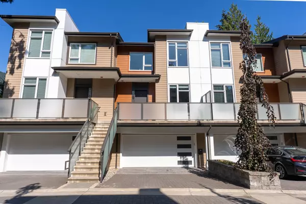 4676 Capilano RD, North Vancouver, BC V7R 4K3