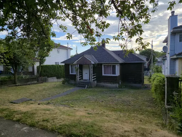 Vancouver, BC V5P 3B1,6029 Dumfries ST