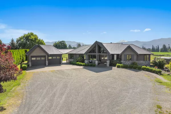 68 Short RD, Abbotsford, BC V2S 8A7