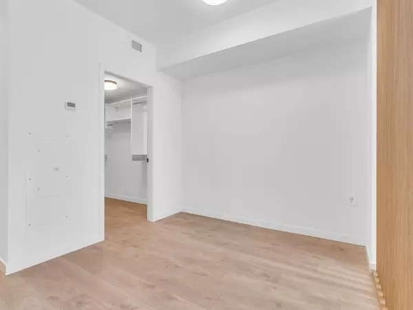 Vancouver, BC V5T 0K7,2520 Guelph ST #311