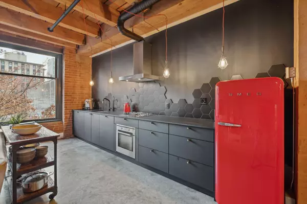 Vancouver, BC V6A 0A5,55 E Cordova ST #314