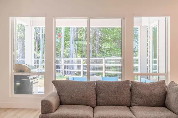 11120 Sunshine Coast HWY Pender Harbour, BC V7Z 1B9