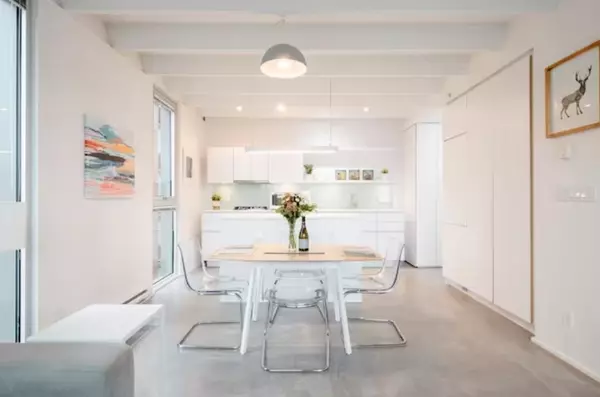 Vancouver, BC V6A 1Z6,219 E Georgia ST #701