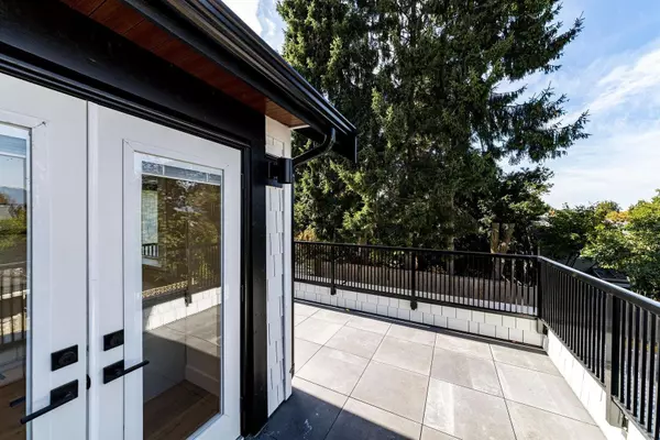 5447 Killarney ST, Vancouver, BC V5R 3W3