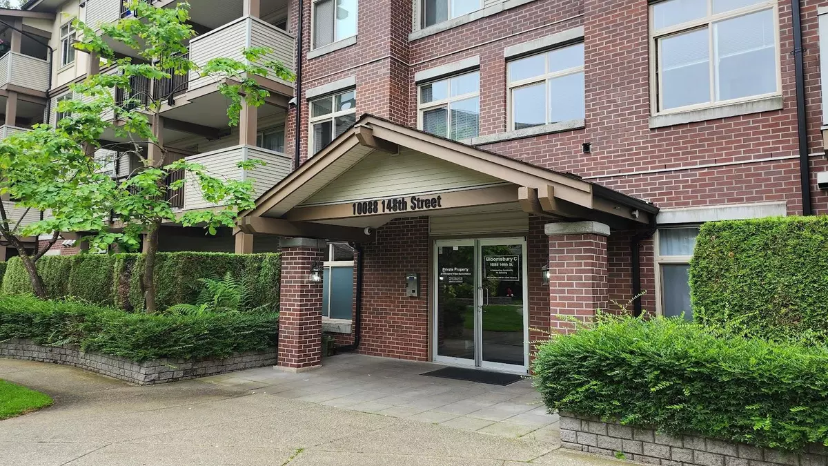 Surrey, BC V3R 3M9,10088 148 ST #406
