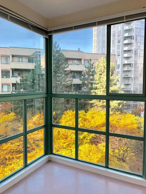 Vancouver, BC V6Z 2N2,909 Burrard ST #608