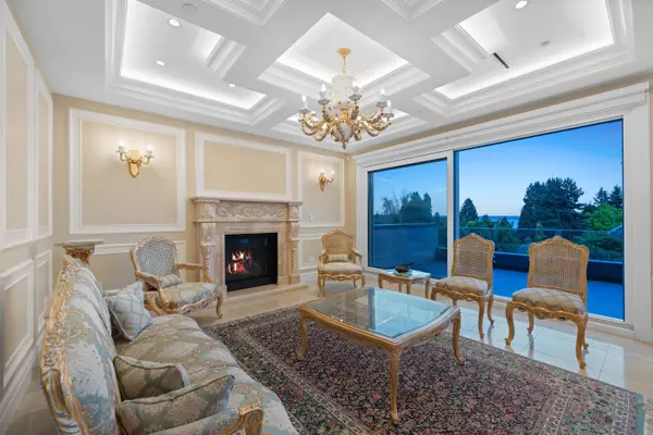 West Vancouver, BC V7V 2J1,2540 Mathers AVE