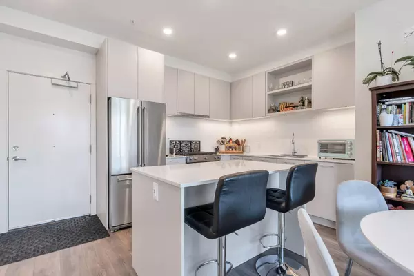 Coquitlam, BC V3J 4J3,741 Anskar CT #217