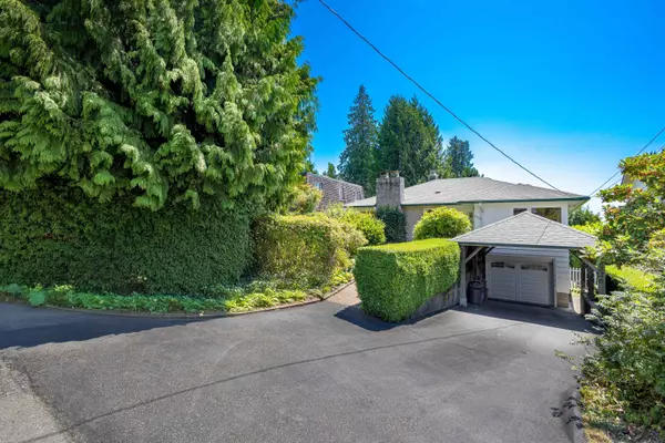 2226 Haywood AVE, West Vancouver, BC V7V 1X5