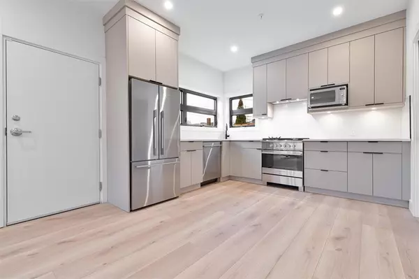 Vancouver, BC V5R 4S6,2636 Ward ST