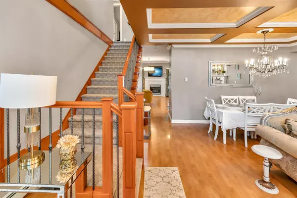 Surrey, BC V3S 0X3,7119 148a ST
