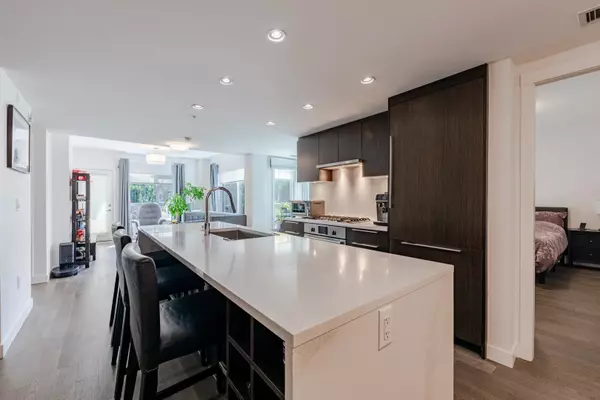 Vancouver, BC V6P 4Z2,7828 Granville ST #104