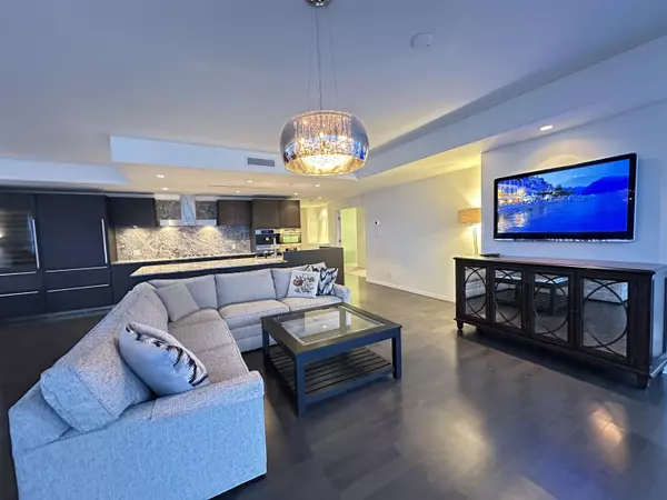1011 W Cordova ST #3301 Vancouver, BC V6C 0B2