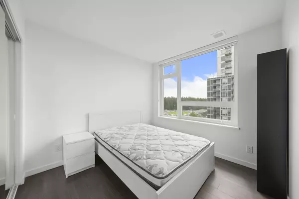5515 Boundary RD #2709 Vancouver, BC V5R 0E3