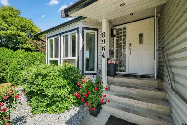 Surrey, BC V3V 7T1,8964 142a ST