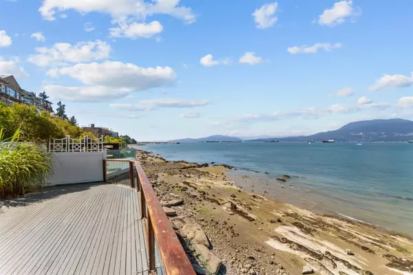 Vancouver, BC V6K 1B3,3131 Point Grey RD