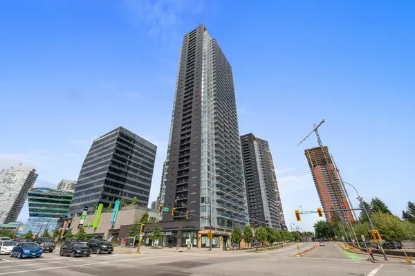 13615 Fraser HWY #2404, Surrey, BC V3T 0P7
