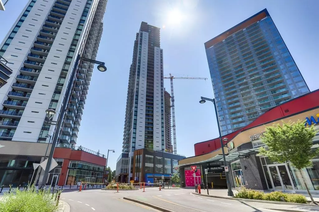 Surrey, BC V3T 4Y3,13745 George Junction #3009