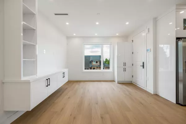 Vancouver, BC V5R 5A1,3090 Vanness AVE #3