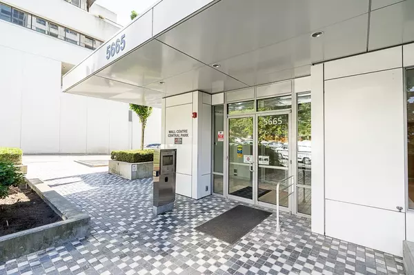 Vancouver, BC V5R 0E4,5665 Boundary RD #2902