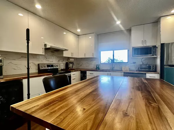 Vancouver, BC V5X 4M9,333 Wethersfield DR #409