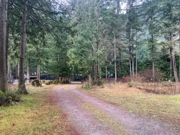 Hope, BC V0X 1L2,19552 Silver Skagit RD