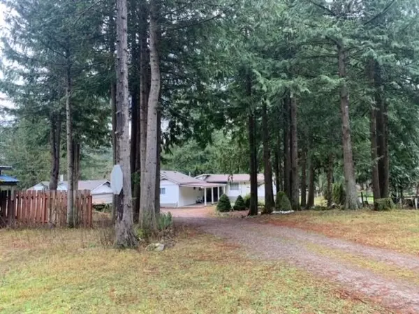 Hope, BC V0X 1L2,19552 Silver Skagit RD