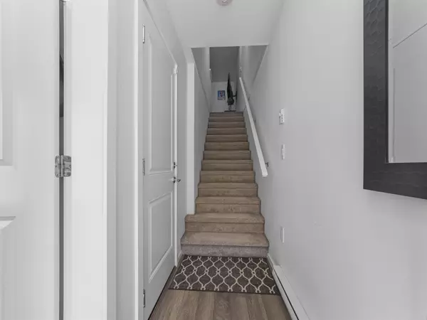 Surrey, BC V3W 2Z6,8168 136a ST #54