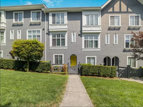 Surrey, BC V3W 2Z6,8168 136a ST #54