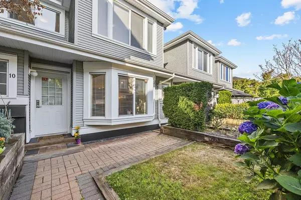 Burnaby, BC V3N 5E6,7370 Stride AVE #10
