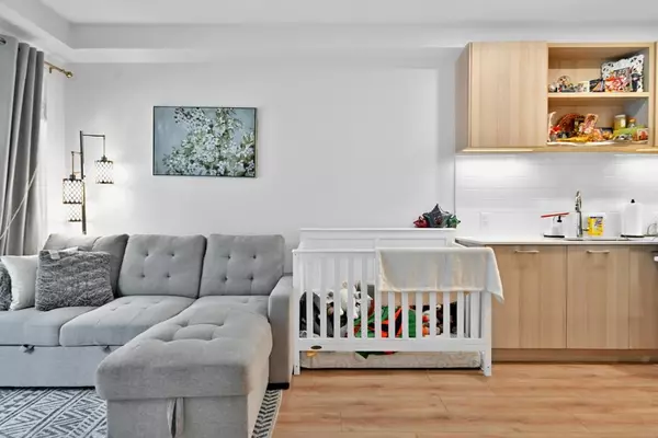 Coquitlam, BC V3J 0L4,721 Anskar CT #118