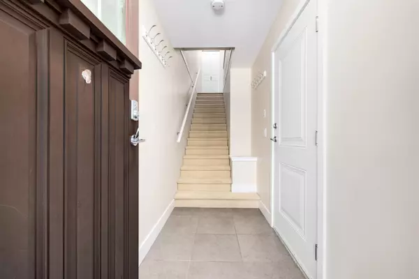 Surrey, BC V3Z 7Y6,2501 161a ST #204