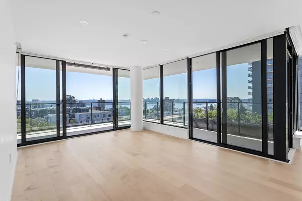 North Vancouver, BC V7L 0J8,135 E 13th ST #703
