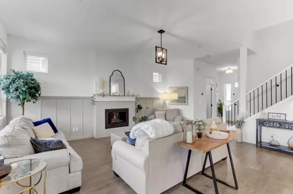 Maple Ridge, BC V2W 1G6,10597 Jackson RD