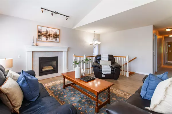 Coquitlam, BC V3B 2X5,3277 Mason AVE