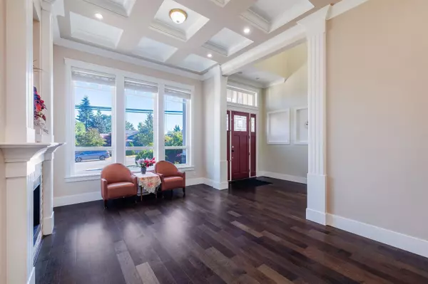 Surrey, BC V4A 1G9,16067 14 AVE