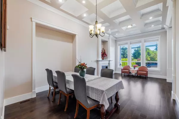 Surrey, BC V4A 1G9,16067 14 AVE