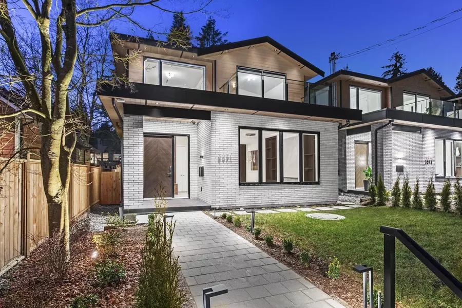 3071 Fromme RD, North Vancouver, BC V7K 2C8