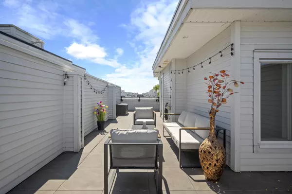 Surrey, BC V3Z 0S3,16337 23a AVE #20