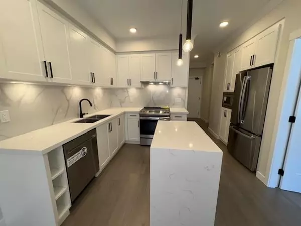 Maple Ridge, BC V2X 5Y6,12109 223 ST #430