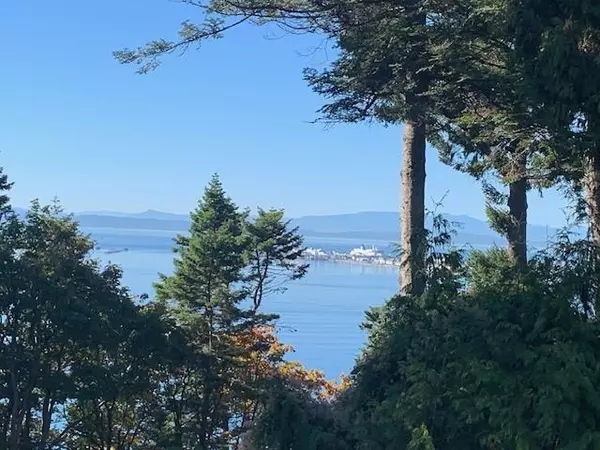 561 English Bluff RD, Delta, BC V4M 2M9