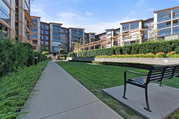 Abbotsford, BC V2T 0G7,32445 Simon AVE #205