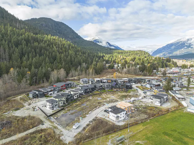 1013 Phare CRES, Pemberton, BC V0N 0A7
