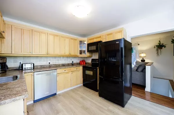 North Vancouver, BC V7R 1A1,1061 Gladwin DR