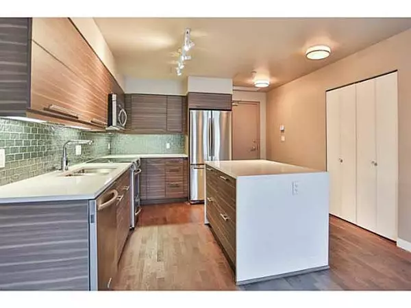 North Vancouver, BC V7M 3E9,317 Bewicke AVE #313