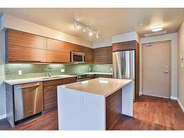 North Vancouver, BC V7M 3E9,317 Bewicke AVE #313