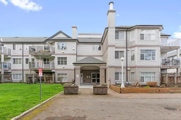 Surrey, BC V3W 2M7,12739 72 AVE #307