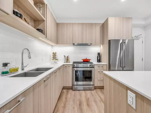 735 Anskar CT #218, Coquitlam, BC V3J 0L7